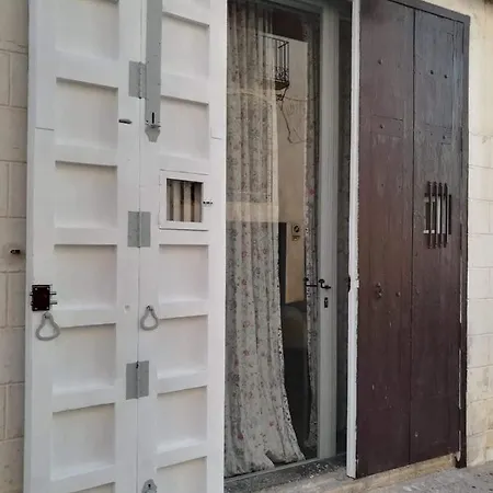 Independiente De 45 M2 Con Banera En Pleno Casco Viejo Apartment