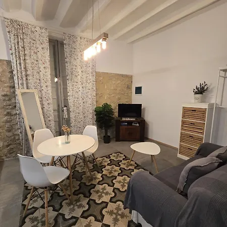 Apartament Independiente De 45 M2 Con Banera En Pleno Casco Viejo